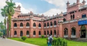 DU students siege VC’s office demanding renaming of 2 halls