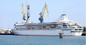 Fuel costs force US residential cruise ship to suspend world voyage