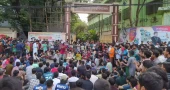 JnU students stage demo demanding justice against "police brutality" on quota protesters