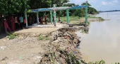 Par Bishnupur residents in Narial fall victims to riverbank erosion