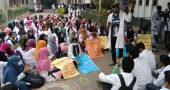 Barishal’s Sher-e-Bangla Medical College students protest teacher shortage