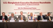 Prof Yunus introduces political leaders with top US companies