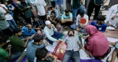 4 students of Rokeya University fall sick during hunger strike