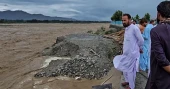 Flash floods sweep tourists in Pakistan, 18 dead