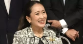 Daughter of former Thai Prime Minister Thaksin will be nominated as new leader in parliamentary vote