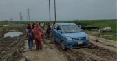 No bridges, endless sandbanks: Kushtia char residents face daily ordeal