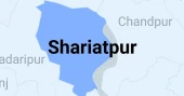 Miscreants assault officials protecting hilsa in Shariatpur