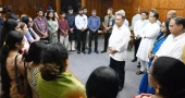 Maayer Daak members meet PM after observing budget session