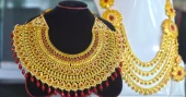 Gold prices fall by Tk 6,590 per bhori in Bangladesh