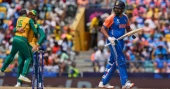 T20 World Cup final: Early wickets for South Africa shake India