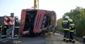 Bus carrying Polish tourists crashes in Hungary killis 12