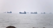 US launches fresh strikes on Iran, revokes oil sales permit after three ships attacked in Strait of Hormuz