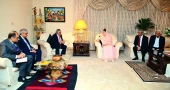 Ishaq Dar meets Khaleda Zia 