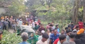Autorickshaw–covered van collision kills two in Cumilla