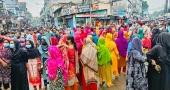 Workers block road in Barishal over unpaid wages, eight-point demand