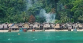 Thailand's sea nomads strive to preserve their vanishing oceanic heritage