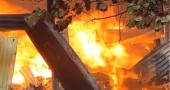 Fire breaks out in Gazipur jhut warehouse