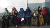 Afghans vote for president amid Taliban threats, fraud fears