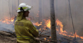Australia turns from defense to offense in wildfire battle