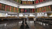 Global shares fall as market eyes US-China trade talks