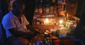 Despite lower electricity demand on weekend, Dhaka residents suffer