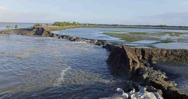 Embankment goes into riverbed in Khulna
