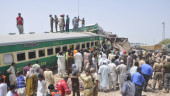Train collision in Pakistan kills 16