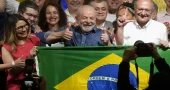 Brazil election: Lula defeats Bolsonaro to become president again