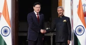 India, China foreign ministers hold talks to mend ties