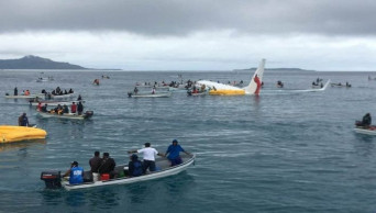 Air Niugini plane comes down in Micronesia lagoon