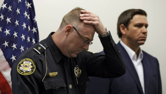 Former prison guard trainee kills 5 in Florida bank