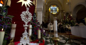 Relic thought to be from Jesus' manger arrives in Bethlehem