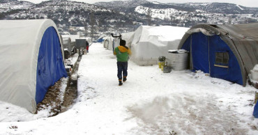 Freezing weather compounds crisis for displaced in Syria