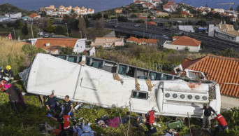Bus carrying Germans crashes, kills 29 on Portugal's Madeira