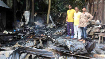AL office torched in Pirojpur