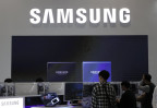 Samsung predicts profit decline as chip market swoons