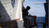 Italian leaders send conflicting messages on migrants at sea