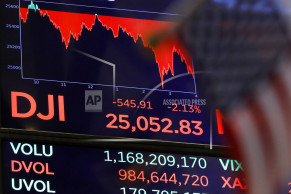 Stocks plunge again; Dow's two-day loss reaches 1,300 points