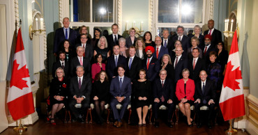 Canadian PM unveils new 36-member cabinet