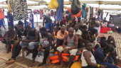 9 sick migrants evacuated from rescue ship, 400 still at sea