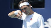 Federer reaches quarters in Miami, Halep eyes No. 1 ranking