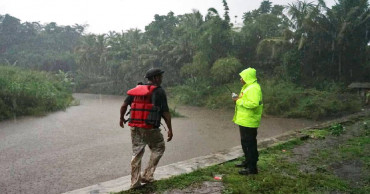 Flash flood kills 6 students on Indonesian school trip
