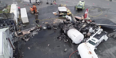 2 pilots among 7 killed in B-17 crash in Connecticut