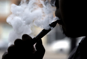 Judge orders FDA to speed up review of e-cigarettes