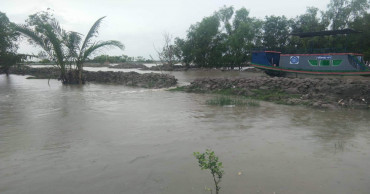 Tidal surges inundate low-lying areas as embankment collapses in Khulna