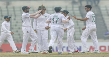Dhaka Test: Zimbabwe sink deeper as Bangladesh eye win