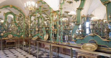 Priceless items stolen from Dresden's Green Vault museum