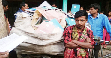 Man detained with free textbooks in Faridpur