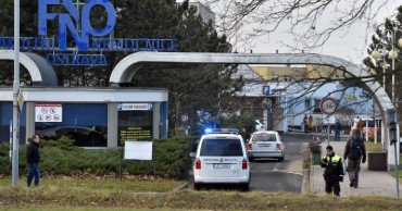 6 dead after man opens fire in Czech hospital waiting room