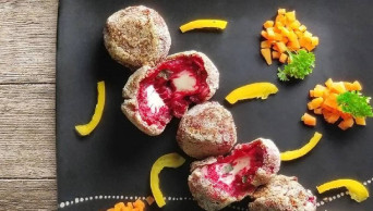Looking for healthy appetisers? Try this Beetroot Croquettes recipe